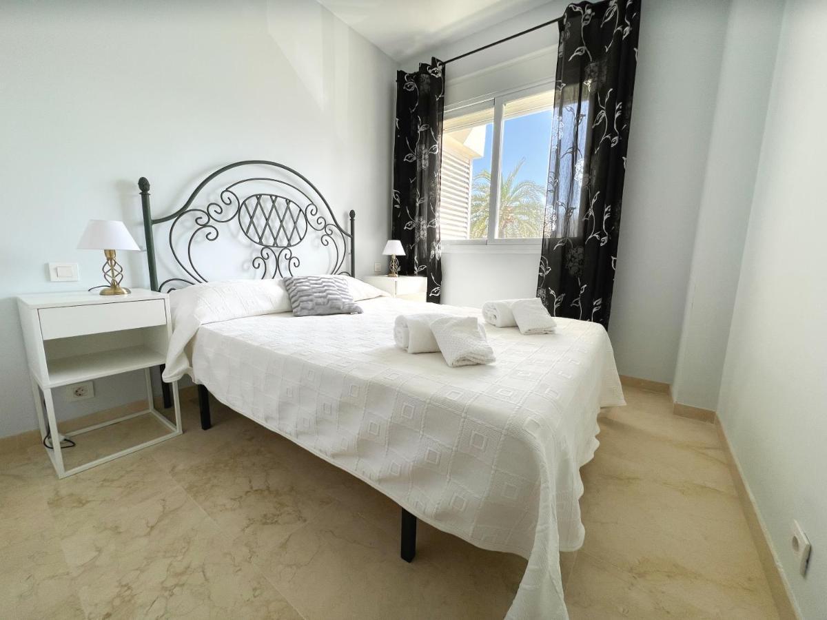 3 Bed Las Petunias, San Pedro Marbella Eksteriør bilde